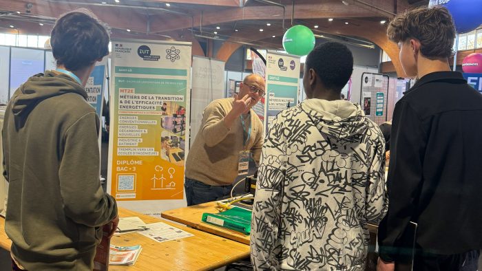 Forum Salon des métiers Saint-Lô Orientation Formation IUT GON